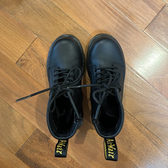 Dr. Martens 1460 Junior Size 11 Combat Boots - Picture 5 of 9